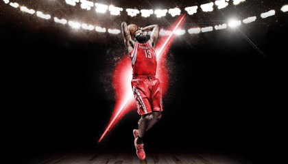 AYX官网-热血比赛中球员们豪情万丈，战至最后，热血篮球球员